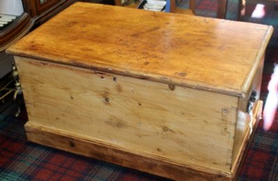 Stripped Pine Kist