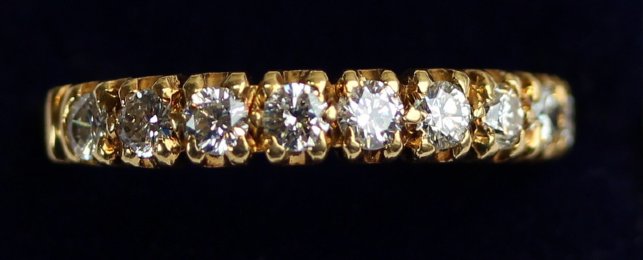 18ct Gold, 9 diamond eternity ring